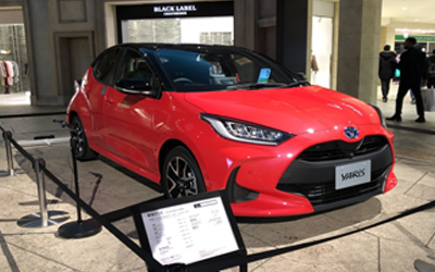 自動車ディーラーブース